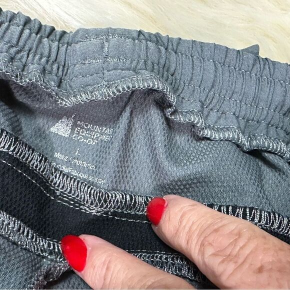 MEC Gray Joggers Lightweight Sweatpants - Picture 3 of 12